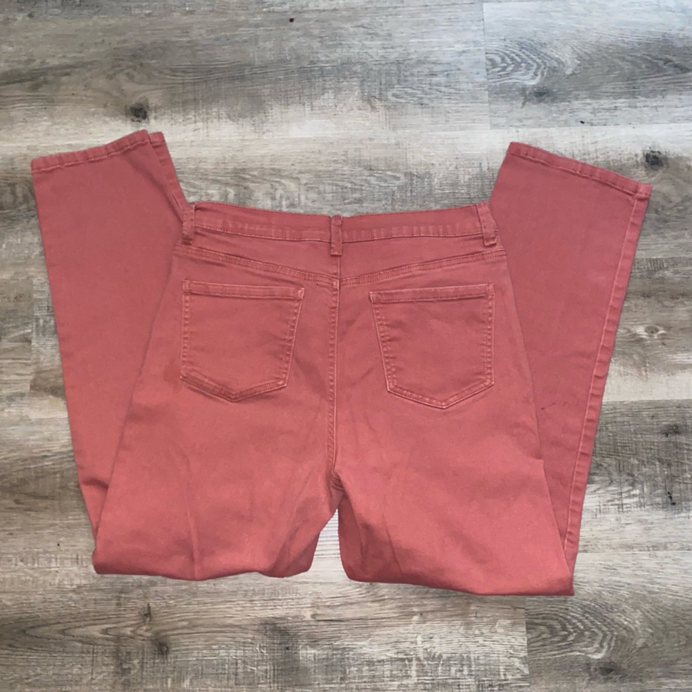 Gloria Vanderbilt Women's Pants Bundle - Coral, White, Black, Burgundy - Picture 3 of 10